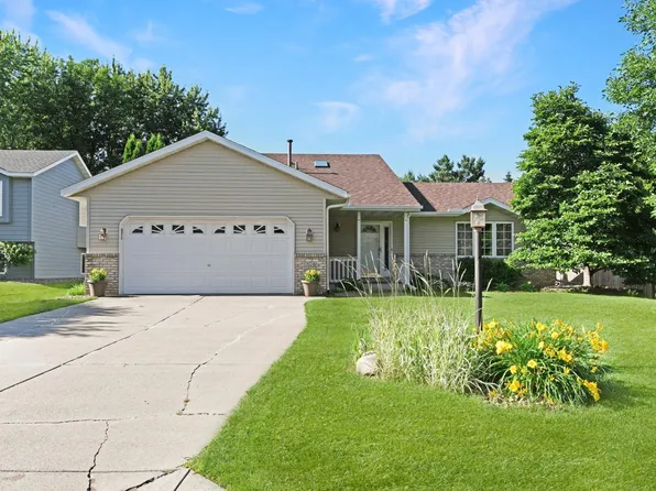 804 Wildflower Ln, Sauk Rapids, MN 56379
