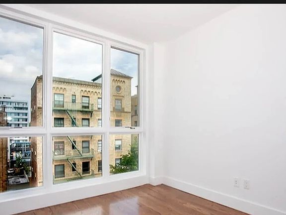 3rd image of 1268 Pacific St APT 2B