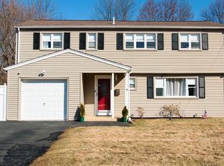 10 Fowler Dr, West Hartford, CT 06110