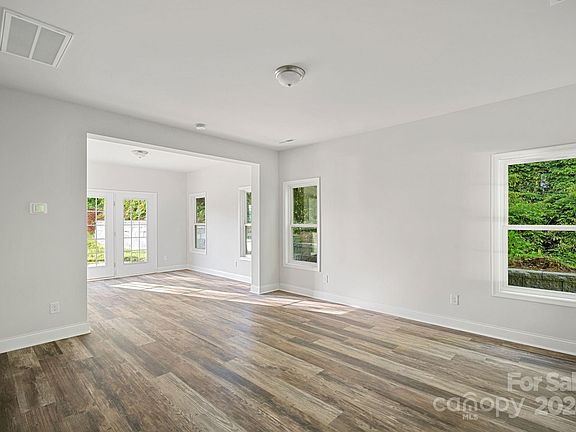 3rd image of 7618 E Lane Dr