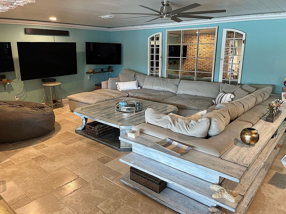 10038 S Yacht Club Dr, Treasure Island, FL 33706 | Zillow