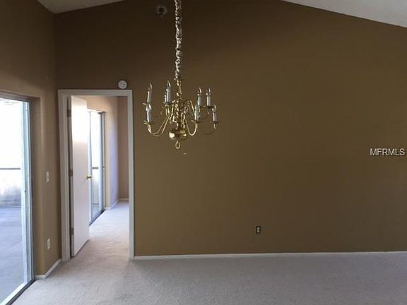 5th image of 3928 Valencia Grove Ln
