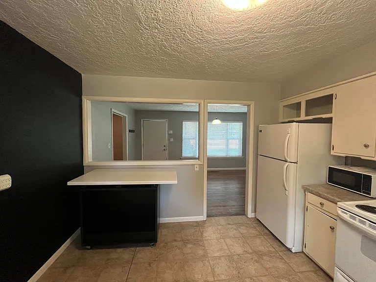 1332 W Boyd St — Photo 10