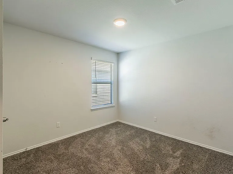 237 Poplin Ln — Photo 15