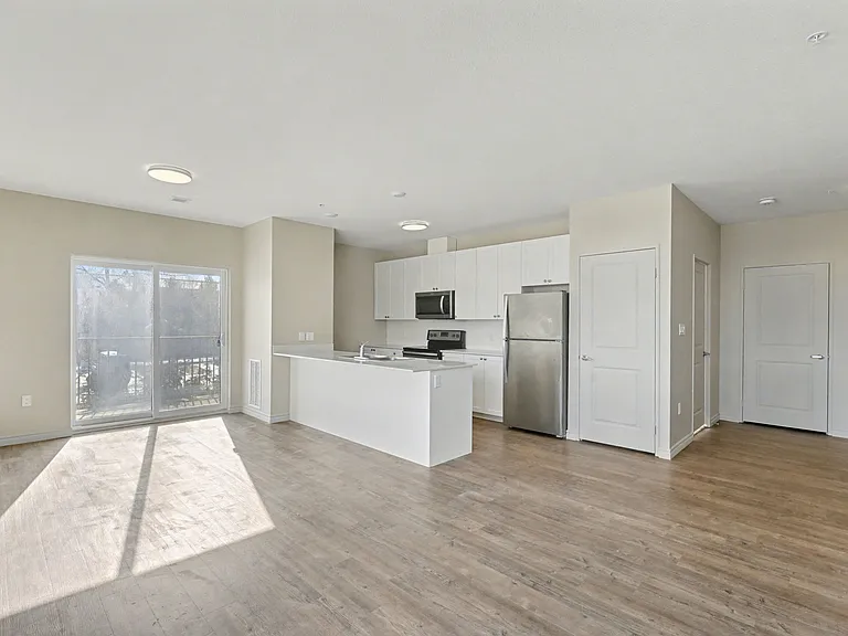 660 Garibaldi Ave — Photo 32