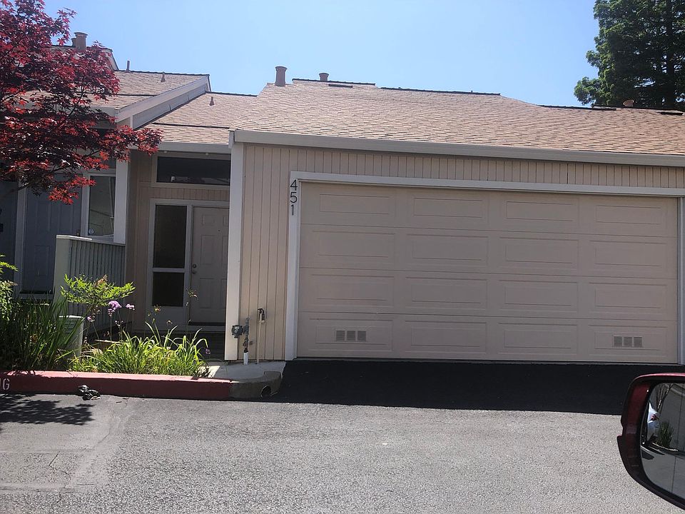 1st image of 451 Camelback Rd