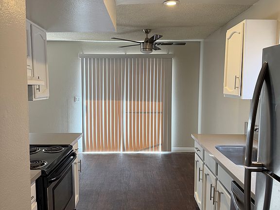 5th image of 5188 Garden Ln #B