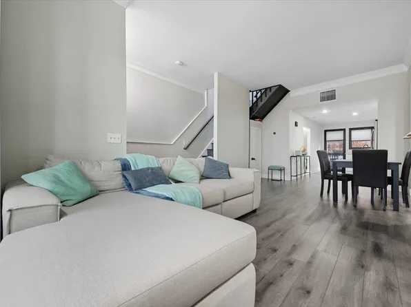 49a South Street image 2 of 33