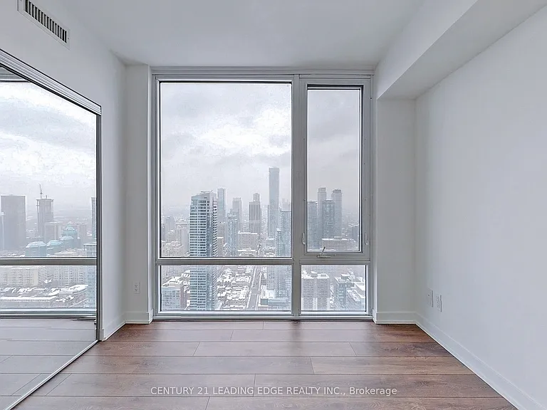 501 Yonge St #5102 — Photo 11