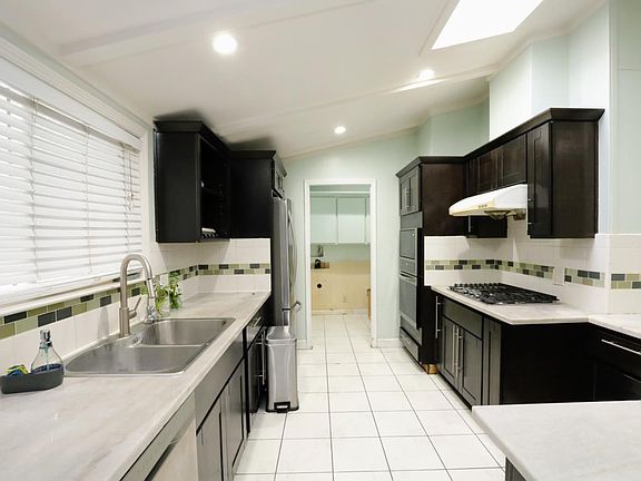2nd image of 361 Chateau La Salle Dr #361