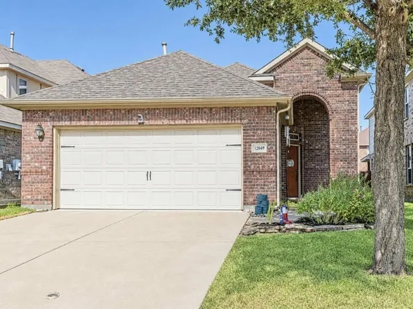 12049 Walden Wood Dr, Fort Worth, TX 76244