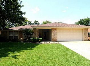 5705 Sage Bloom Dr, Arlington, TX 76017