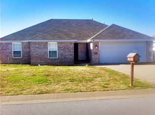 20673 Highland Dr, Springdale, AR 72764