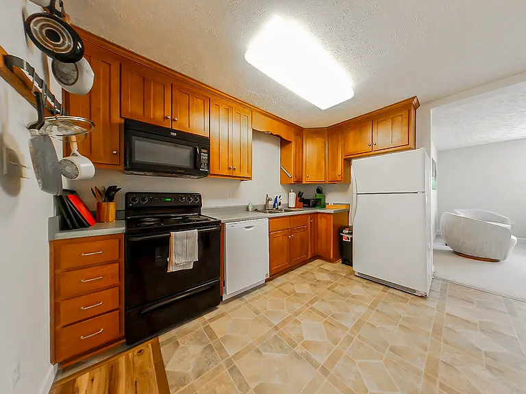 132 Charleston Row Blvd — Photo 9