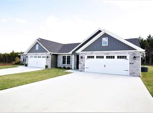 1554 Hickory Lndg, De Soto, MO