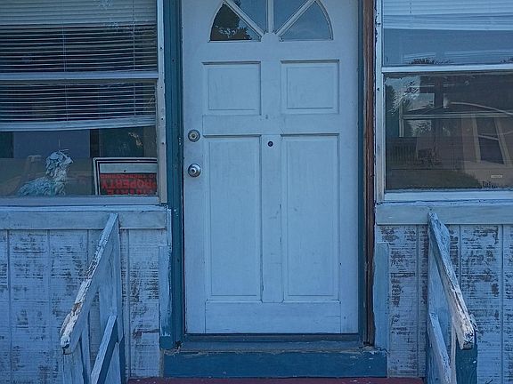 2nd image of 703 Dundas Court
