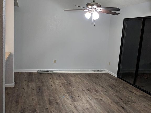 dining room with patio to backyard access