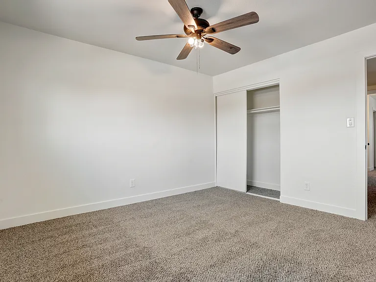 8404 N 32nd Ave — Photo 13