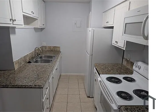 3 bed, 1445 sqft, $1,650 — Photo 1