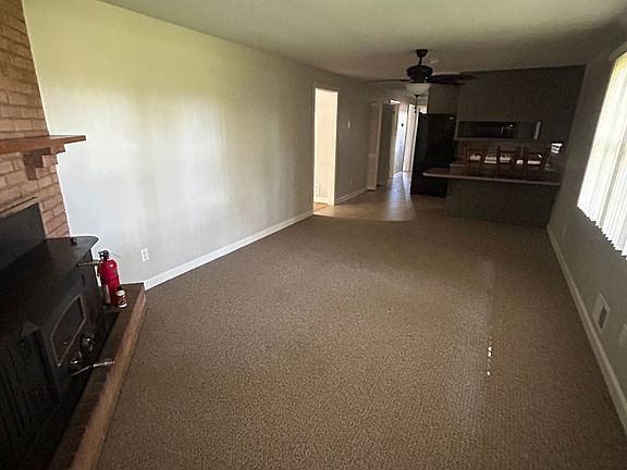 3rd image of 1928 36th Ave NE