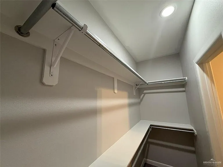 816 Dove Ave #2 — Photo 12