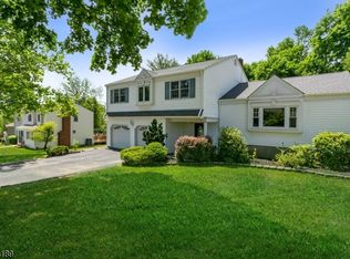 11 Manger Rd, Cedar Knolls, NJ 07927