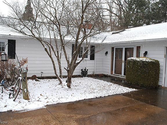 3rd image of 5743 Mills Creek Ln