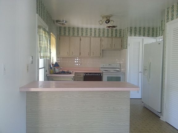 5th image of 1123 Deltona Blvd