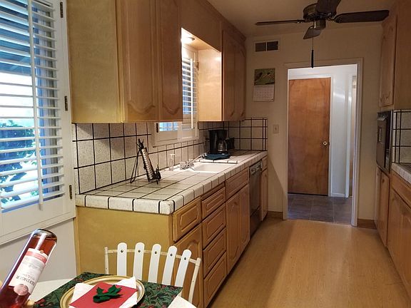 4th image of 2212 Meadow Ave