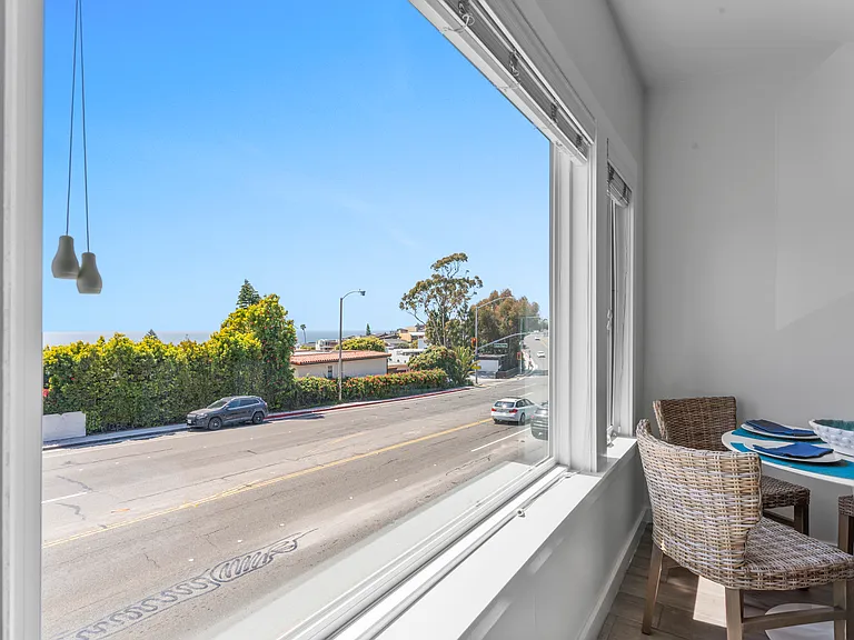 2930 S Coast Hwy #5 — Photo 21