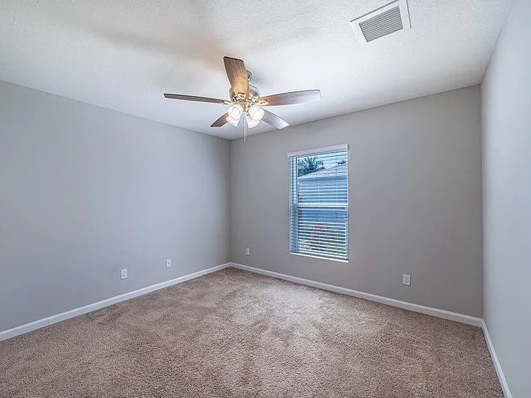 2372 SE Maslan Ave — Photo 26