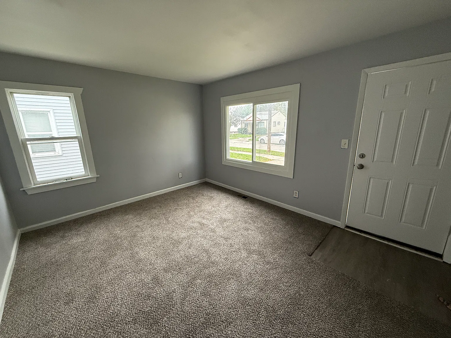 4 bed, 870 sqft, $1,450 — Photo 4