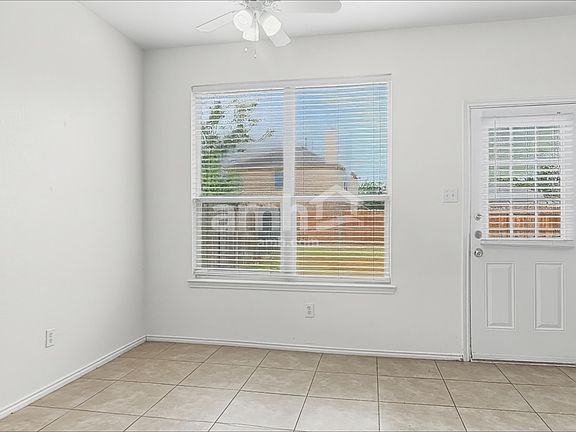 4th image of 11909 Grizzly Bear Dr
