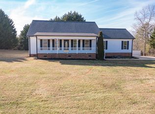 447 Rabbit Moffitt Rd, Chesnee, SC 29323