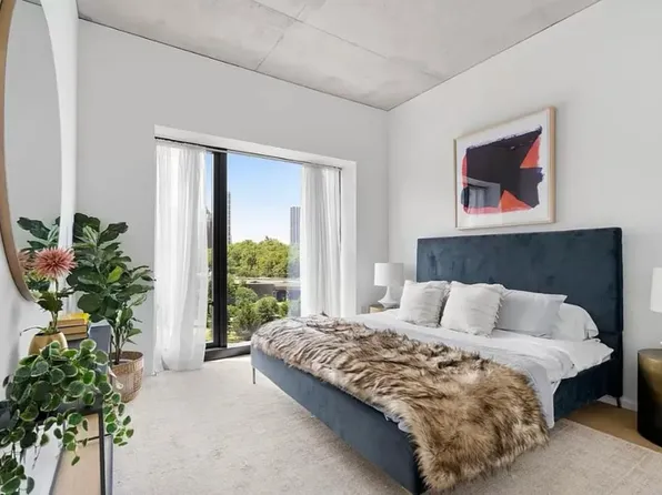 98 Front St, Brooklyn, NY