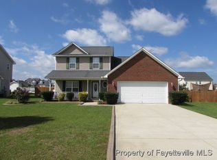 29 Guilford Ct, Spring Lake, NC 28390