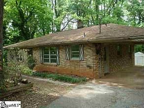 1st image of 435 Churchill Cir