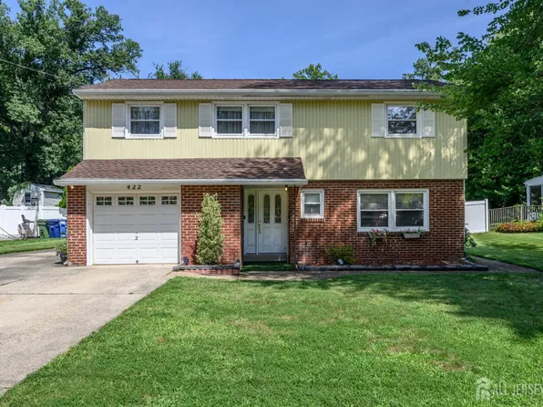 422 King George Rd, Cherry Hill, NJ 08034