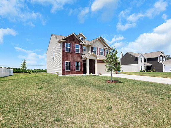 2nd image of 180 Blue Lace Dr
