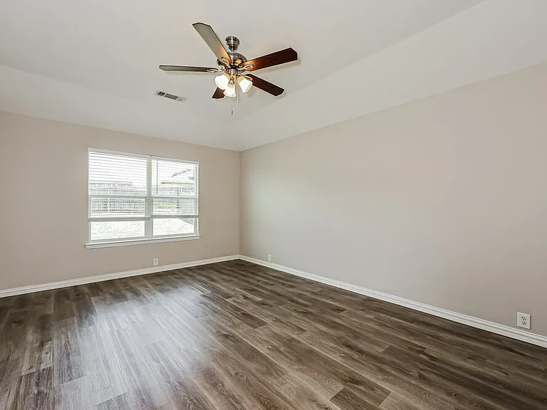 1813 Sparrow Ln — Photo 10