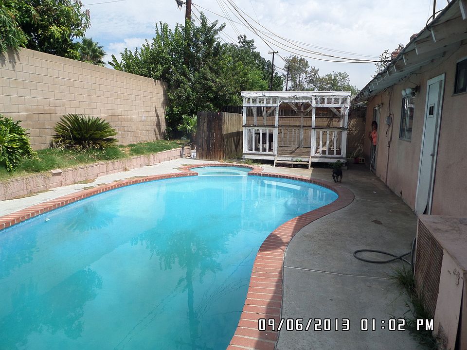 2nd image of 3233 Lanesboro Dr