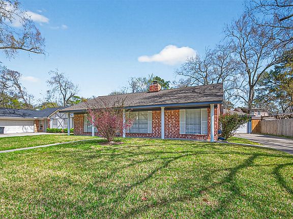 3rd image of 3242 Three Pines Dr