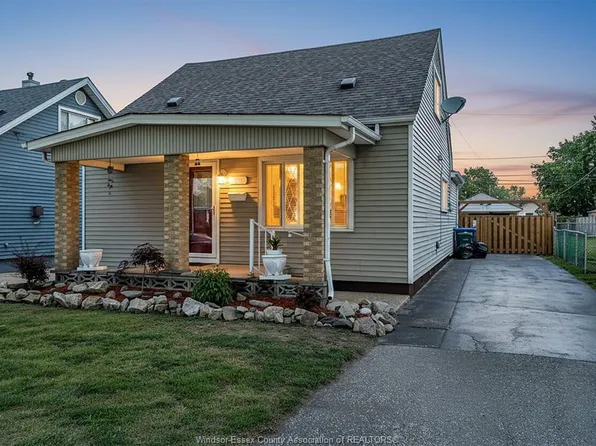 1554 Aubin Rd, Windsor, ON N8Y 4G2