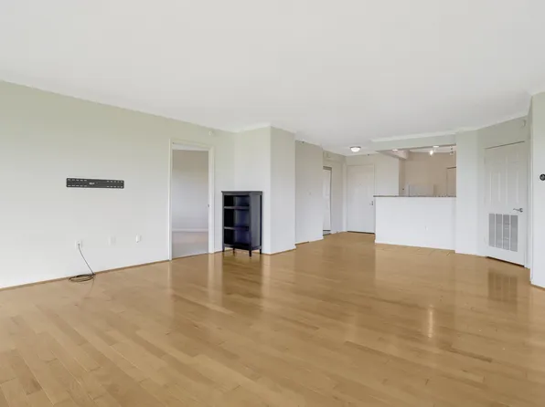 3101 Hampton Dr #711, Alexandria, VA 22302