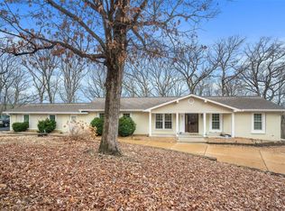 241 Lakeview Dr, Eureka, MO 63025