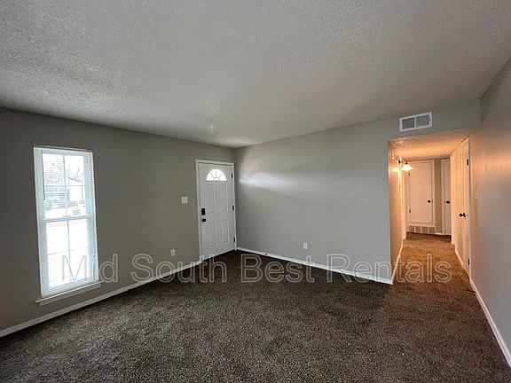 2nd image of 48 Bonita Dr