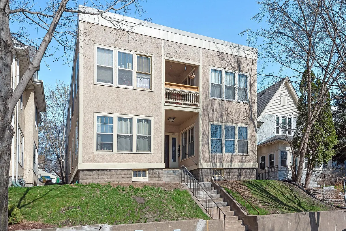 Building Photo - 2541 Fillmore St NE