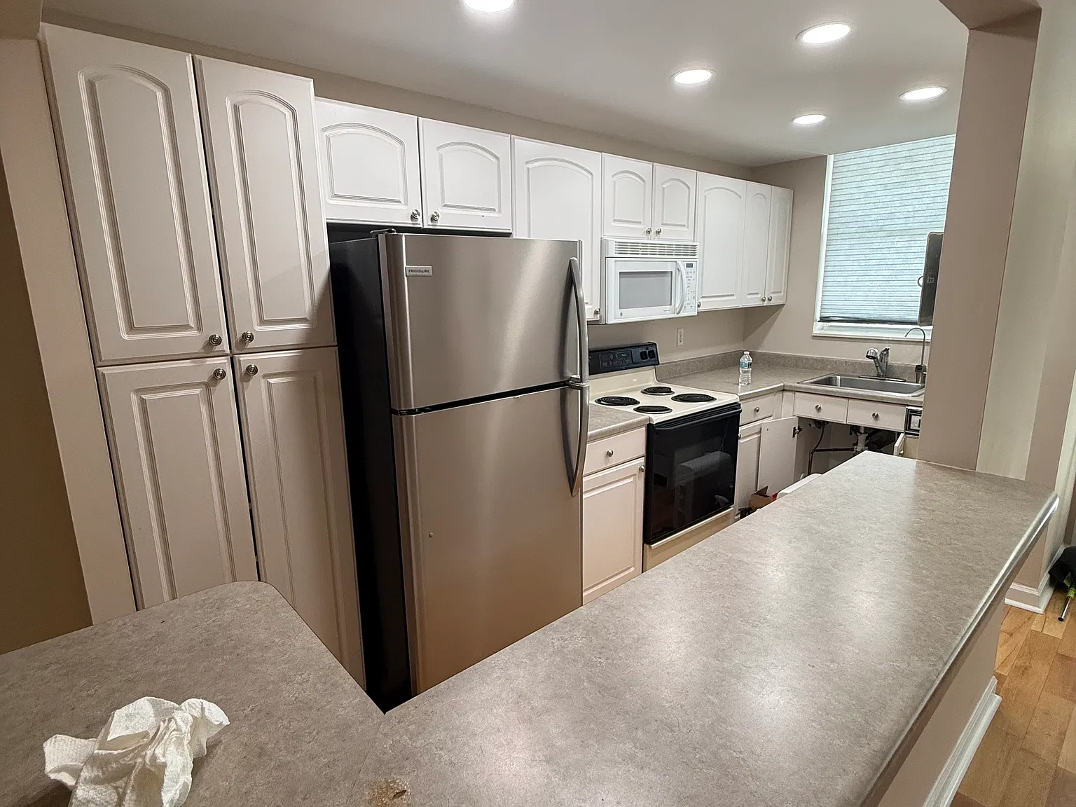 1 bed, 720 sqft, $2,100 — Photo 2
