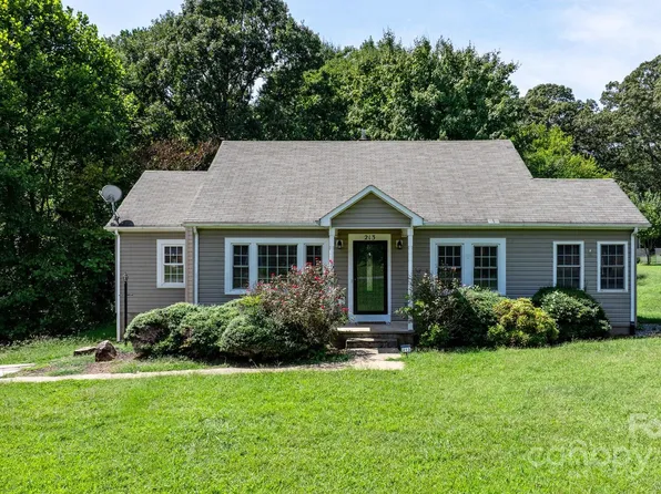 213 Westhaven St, Forest City, NC 28043