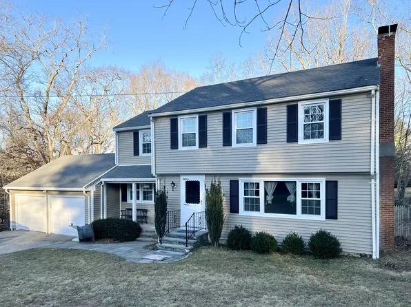 1 Kevin Rd, Niantic, CT 06357